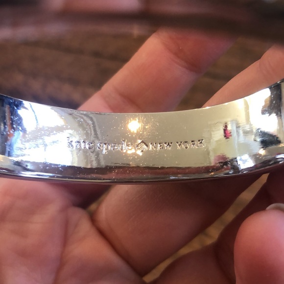NWOT Kate Spade bow clamp bracelet - Picture 2 of 5